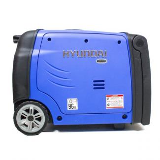 Hyundai HY3200SEi 3200W Portable Inverter Generator Remote start